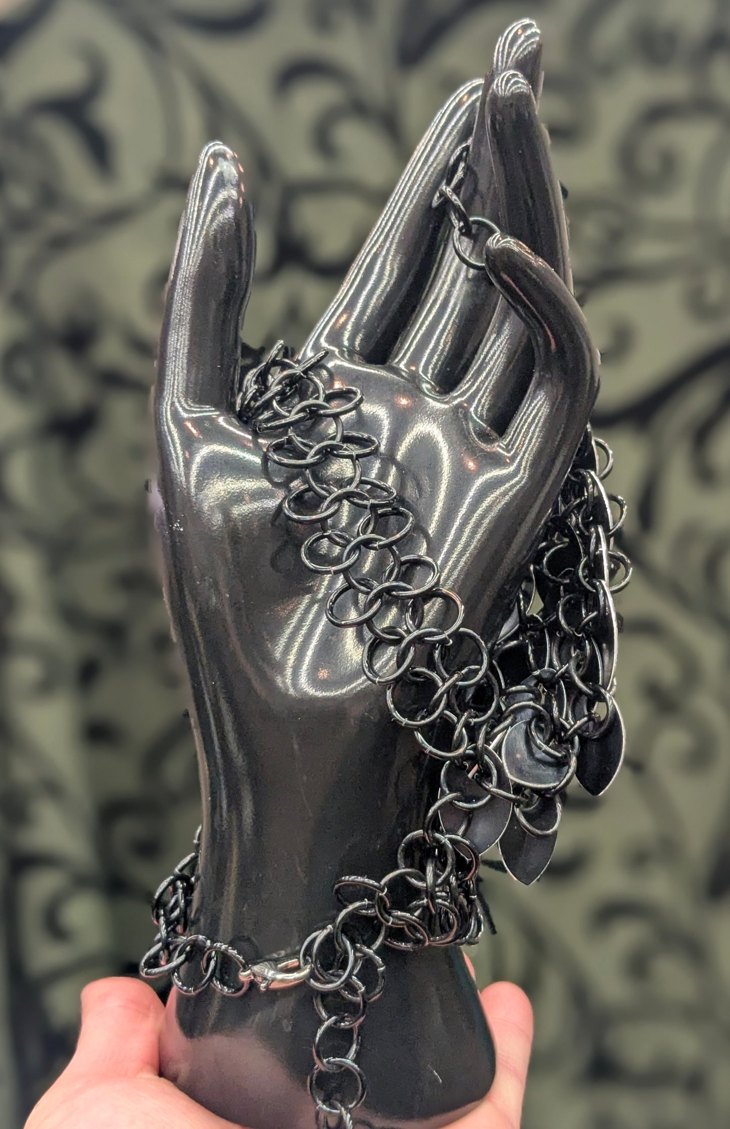 Scalemail Gauntlet (Pair) - Black
