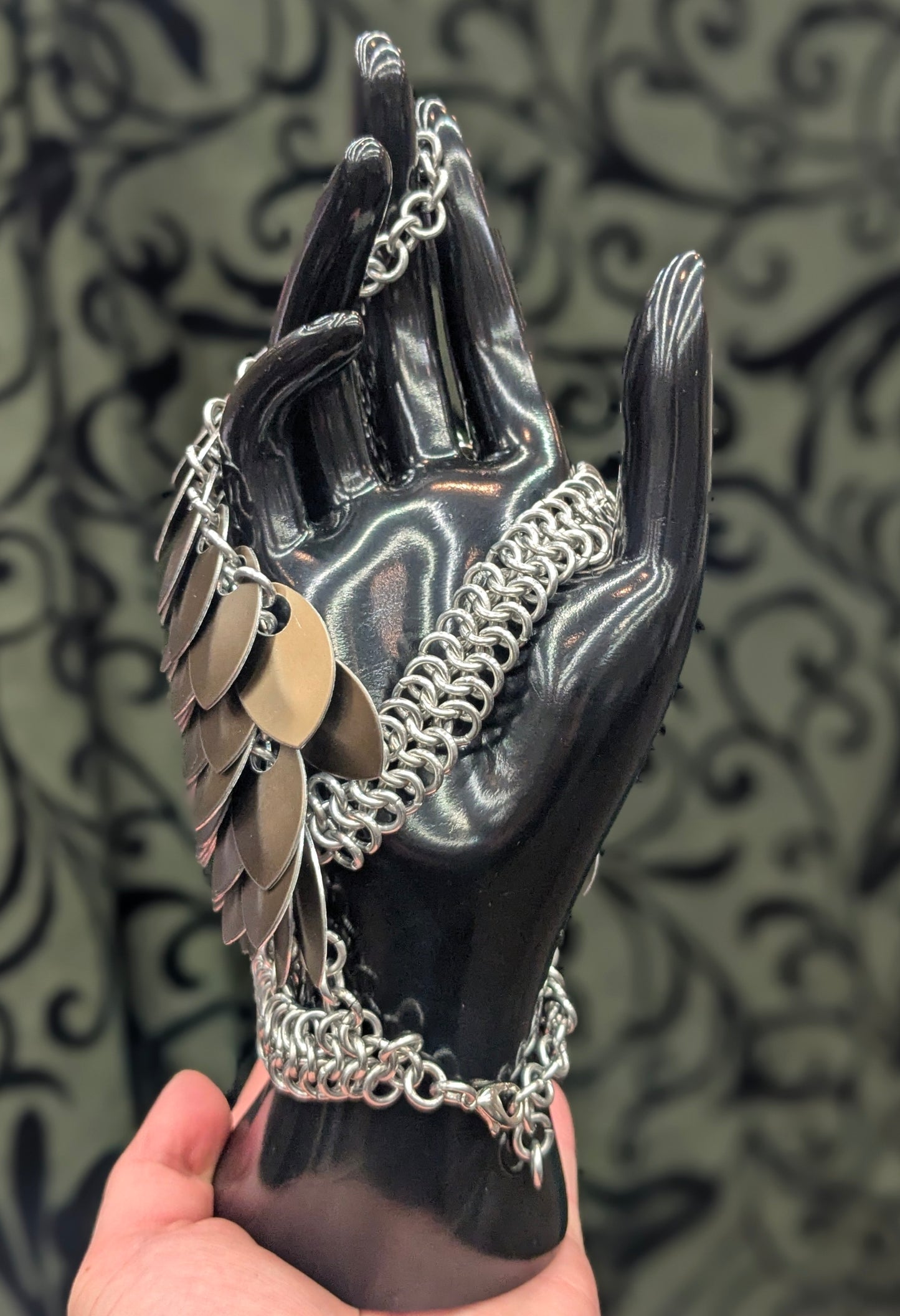 Scalemail Gauntlet (Pair) - Champagne