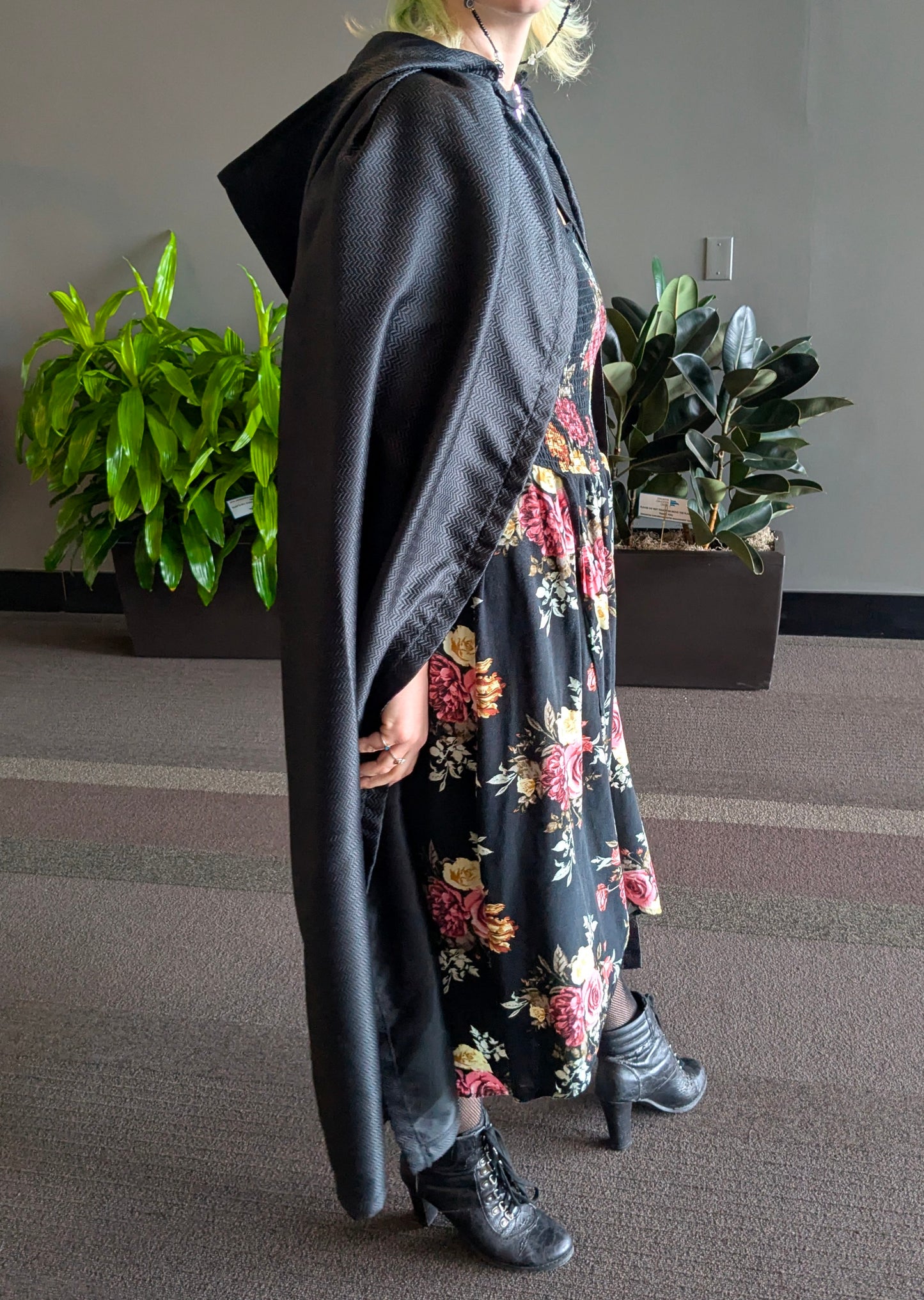 Obsidian Chevron Cloak